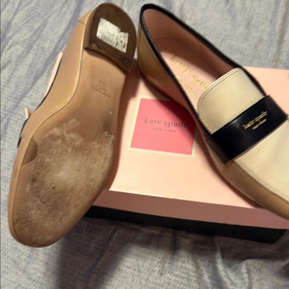 Kate Spade Cream and Black Flats for Effortless Elegance - Picture 2 of 9